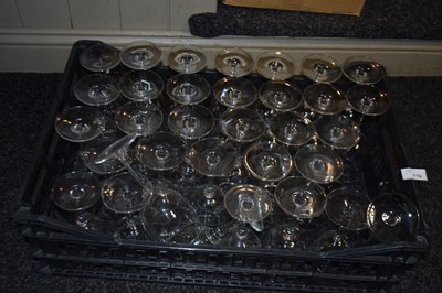 Lot 119 - Crate containing mixed wine glasses