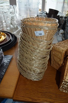 Lot 160 - 15 small plastic wicker baskets