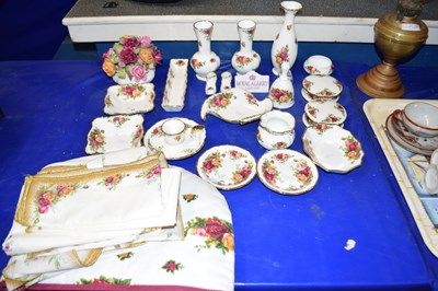 Lot 41 - COLLECTION OF VARIOUS ROYAL ALBERT OLD COUNTRY...