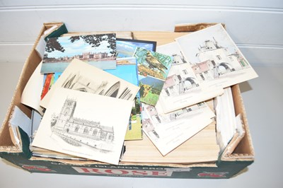 Lot 59 - BOX OF ASSORTED POSTCARDS