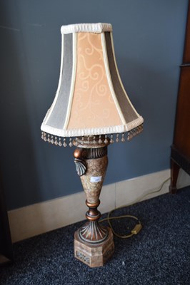 Lot 257 - Decorative table lamp