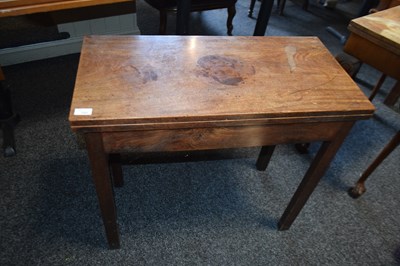 Lot 233 - Vintage fold top card table