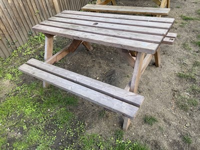 Lot 356 - Garden picnic bench, 137 x 126 cm