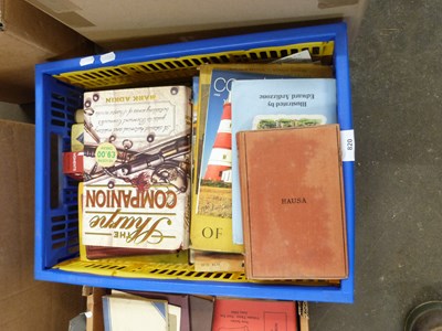 Lot 820 - BOX OF MIXED BOOKS