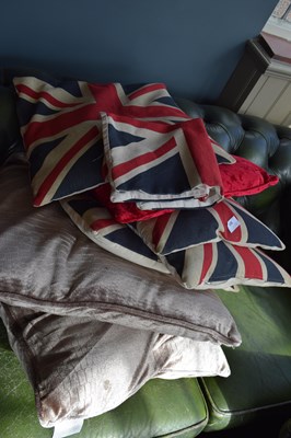 Lot 301 - Mixed lot to include Union Jack style cushions...