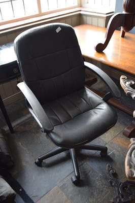 Lot 315 - Faux leather office swivel chair