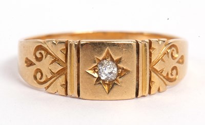 Lot 89 - 18ct gold and diamond ring centering a small...