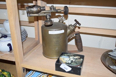 Lot 558 - VINTAGE BLOW TORCH TOGETHER WITH BOX OF COASTERS