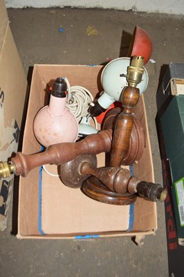 Lot 599 - BOX CONTAINING VARIOUS LAMP BASES