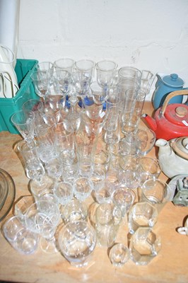Lot 705 - QUANTITY OF ASSORTED GLASS WARE