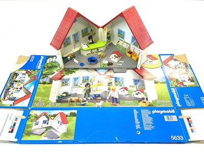 Lot 85 - Playmobil 5633 City Life Pet Store with box...