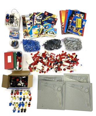 Lot 76 - A quantity of 1960s - 1980s Lego pieces and a...