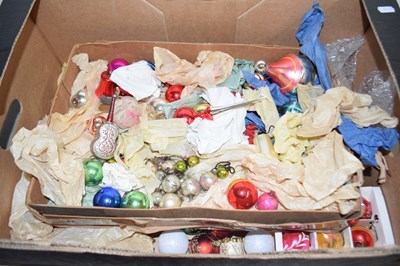 Lot 27 - BOX CONTAINING QUANTITY OF CHRISTMAS TREE BELL...