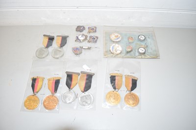 Lot 166 - BAG CONTAINING QUANTITY OF BADGES AND MEDALS,...