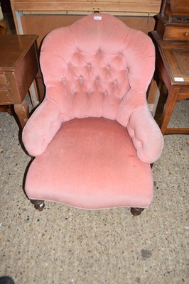 Lot 292 - BUTTON BACK UPHOLSTERED CHAIR