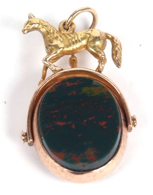 Lot 271 - Antique 9ct gold bloodstone and carnelian...