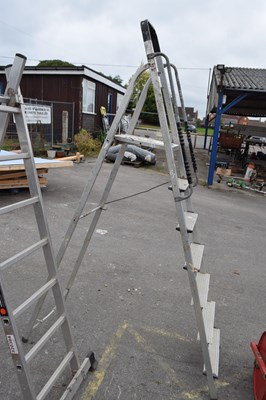 Lot 61 - Six rung stepladder