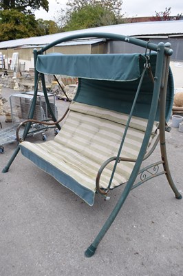 Lot 111 - Metal garden swing