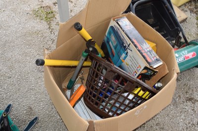 Lot 169 - Mixed box to include various garden clearance...