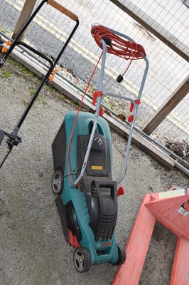 Lot 172 - Bosch electric lawnmower