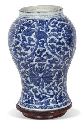 Lot 221 - Chinese Porcelain Vase