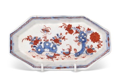 Lot 141 - Rare Lowestoft porcelain spoon tray with...