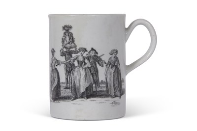 Lot 155 - Small Worcester porcelain tankard decorated...