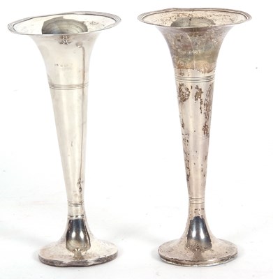 Lot 75 - Pair of George V trumpet flower vases on...