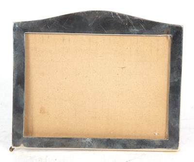 Lot 2 - George V plain silver mounted photograph frame,...