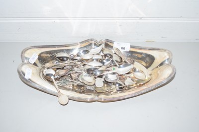 Lot 66 - Silver plated bowl containing a range of...