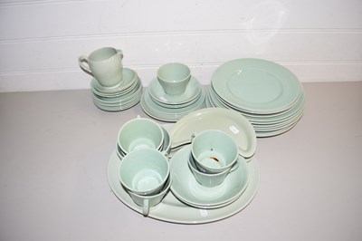 Lot 23 - Quantity of Woods Beryl dinner wares and others