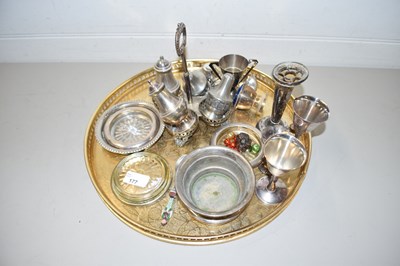 Lot 177 - Tray of silver plated wares