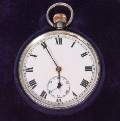 Lot 291 - A silver pocket watch with a crown wound...