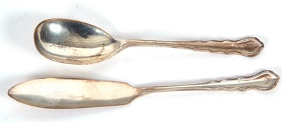 Lot 127 - Cased silver preserve spoon and knife...