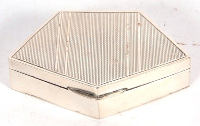 Lot 174 - Silver trinket box of angular shape, the...