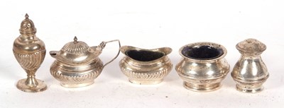 Lot 261 - Mixed lot to include a three piece silver...