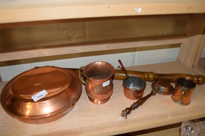 Lot 559 - Mixed Lot: Copper warming pan and other small...