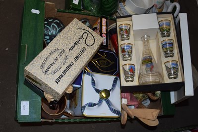 Lot 598 - One box of assorted household sundries