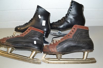 Lot 31 - Two vintage pairs of ice skates