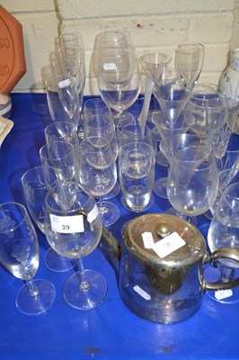 Lot 39 - Mixed Lot: Various assorted drinking glasses,...