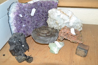 Lot 113 - Mixed Lot: Assorted mineral samples