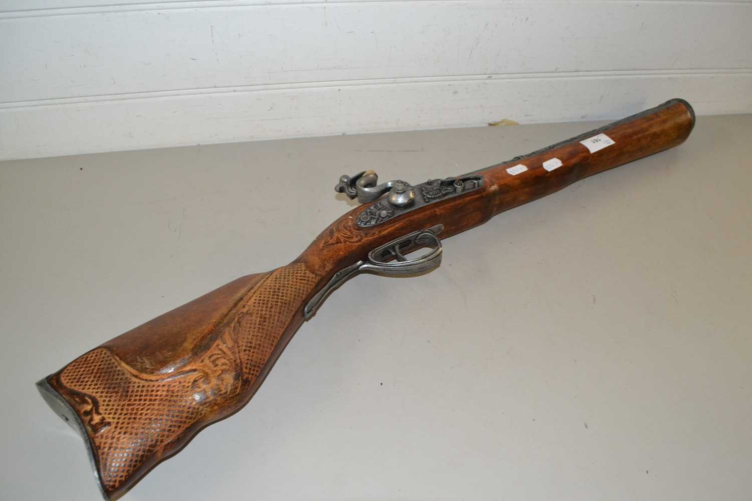 Lot 161 - Reproduction Flintlock Blunderbuss, display...