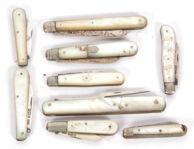 Lot 27 - Seven various silver bladed mother of pearl...