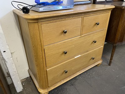 Lot 752 - Modern light oak four drawer bedroom chest,...