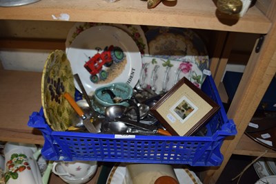 Lot 659 - Mixed Lot: Assorted cutlery, toast rack etc