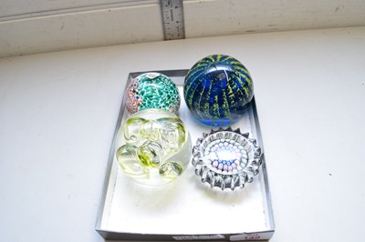 Lot 149 - COLLECTION OF FOUR PAPERWEIGHTS TO INCLUDE...
