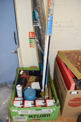 Lot 683 - Box of various garage clearance items to...