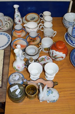 Lot 704 - Mixed Lot: Various assorted tea wares, vases,...