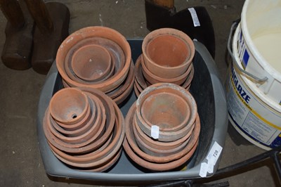 Lot 728 - Box of terracotta plant pots