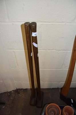 Lot 730 - Two sledge hammers